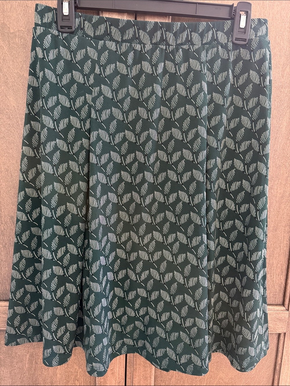 Gilli Forest Green A-Line Skirt with Leaf Motif